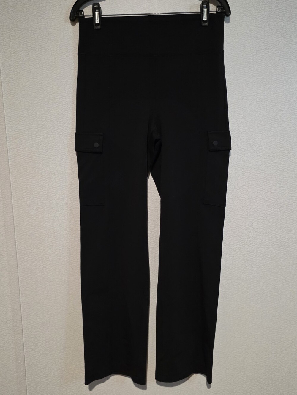 Athleta Delancey Straight Cargo Pants Medium High Rise Black